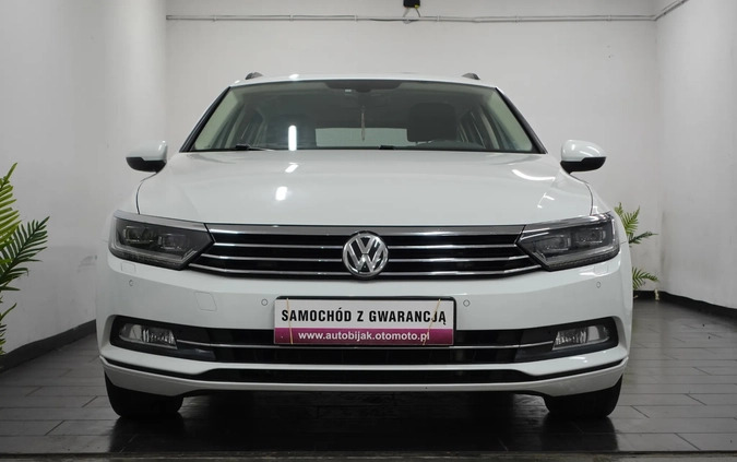 Volkswagen Passat cena 55900 przebieg: 158759, rok produkcji 2015 z Golina małe 781